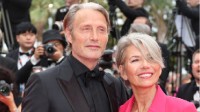 Uncle Mai and his wife appeared on the red carpet at the opening of Cannes: the temperament is elegant and full of love
