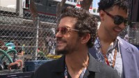 奥兰多·布鲁姆亮相F1摩纳哥大奖赛，为电影《GT赛车》宣传造势