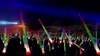 不止黄牛票！演唱会荧光棒保护套售价都高达50元
