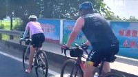 父亲带12岁女儿休学1年骑行游中国 17天骑1800公里