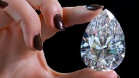 全球钻石价格较峰值暴跌18%：人造钻石市场不断扩大