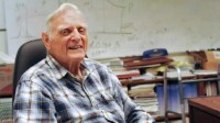 锂电池之父古迪纳夫逝世：曾获诺奖 享年100岁