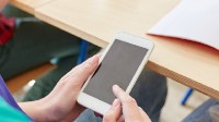 荷兰将禁止学生在教室使用电子设备：会让人分心