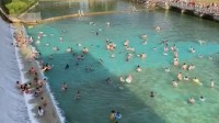 广西水库免费开放给市民做天然泳池 孩子不再去野泳