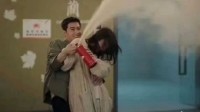 《我的人间烟火》剧情引热议 男女主拿灭火器调情