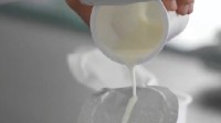 不用舔盖了！国内研发出不沾奶酸奶盖：微纳米材料