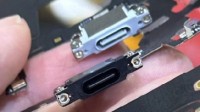 iPhone 15系列C口组件实拍图出炉：全系统一