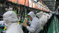 iPhone15发布前夕：郑州富士康奖金涨至八千