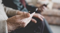 老人用手机被诱导支付700多 孙子：忙一上午陆续追回