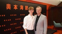 诺兰中国行神秘嘉宾揭晓 15岁儿子化身摄影师