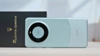 李想抽到理想汽车奖品 戏称黑箱操作 加赠Mate60