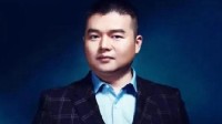 Renowned Chongqing Host Li Lin Passes Away Due to Heart Attack While Exercising