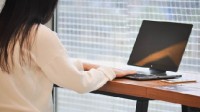 女子12年未休年假离职索赔14万 公司只需赔付1万元