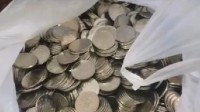 被辞补偿金给了3千枚硬币的女子 和公司达成和解