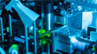 中国研制离子阱量子计算机：稳定囚禁53个离子