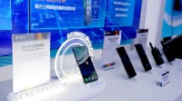 华为Mate60定制版首次亮相：打电话不怕被监听