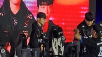 “Faker拒绝做弱爆动作”上热搜 玩家：值得尊敬