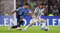 南美世预赛阿根廷0比2乌拉圭 遭遇2023年首败