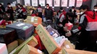 网购超长预售期引吐槽：冬天买的羽绒服春天才收到 