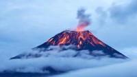日媒:若富士山喷发 首都圈六成居民将陷入无物资困境