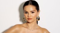"Selena Gomez Quits Social Media, Trends on Weibo - Netizens Mockingly Claim She's Living Like a Joke"