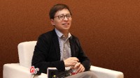 张朝阳再次建议年轻人要早起：睡觉太多没意义