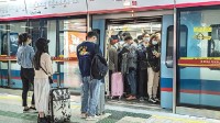 广州地铁内将禁止电子设备外放声音 明年1月1日施行