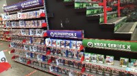 国外商场Xbox柜台基本没啥游戏 玩家:Xbox不受实体商场重视