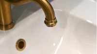 业主欠800万水费 倾家荡产不够交 网友：水力发电？