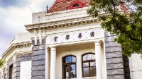 清华等大学官宣面向社会开放校园：刷身份证即可入校