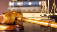 女子网购到假香奈儿获赔13万 法院：退一赔三