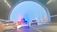 小车刹车失灵高速上时速130码狂飙 最终被救下