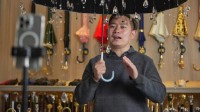 “全网最听劝的老板” 靠刷评论区救活临近破产伞厂