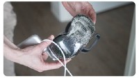 苹果头显Vision Pro首摔！前盖板全碎 仍可以正常使用