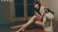 达科塔·约翰逊最新杂志写真：再现美好曼妙身材