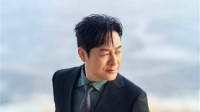 “张颂文情商”登上热搜：热心回复 懂得安慰人