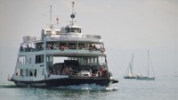 轮渡公司谈为何今年海南突发离岛难：客流量历史最高