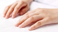 女子手指莫名剧痛10年 竟是指下藏瘤：指下血管球瘤