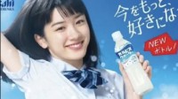 第一批用AI做海报的甲方已经被骂惨了 网友集体吐槽