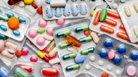 老人吃28种止痛药致严重并发症 疼痛是病要及时就医
