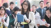 英国媒体调查：20多岁年轻人更易因心理健康问题失业 