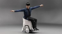 本田推出全新扩展现实体验：VR头显搭配电动轮椅