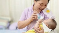 金牌月嫂排期已经到今年年底 月薪超2万元