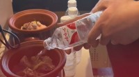 饭店听从建议全部用娃哈哈水煲汤 店长:味道更鲜美