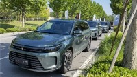 华为、理想不做20万以下车 余承东：低端没意义！