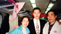 张颂文早期在深圳当导游 24年前就月入2万多 