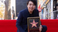 中国钢琴家郎朗好莱坞星光大道留星！直言非常激动