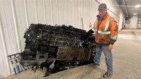 加拿大农田惊现40kg太空垃圾 疑为SpaceX龙飞船残骸