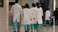 医院罢工事件后 韩国各医学院27年来首次扩招