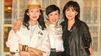刘嘉玲晒与章子怡、吴君如合照 三位女神风韵犹存